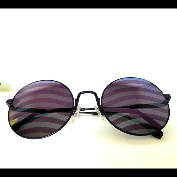 Women´s Fendi Sunglasses in Violet